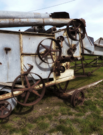 vieille-machine-agricole